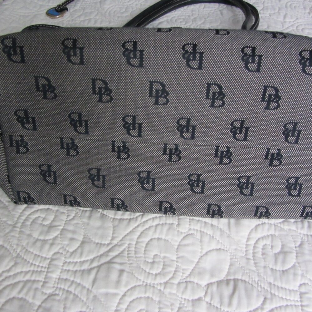3 piece Dooney and Bourke Bag set - Picture 7 of 12